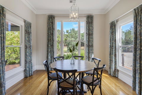 Grandview Accommodation - The Elm Tree Apartments - Accommodation Daintree 7