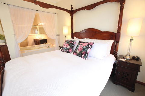 Wine And Roses Bed And Breakfast - Accommodation Daintree 17