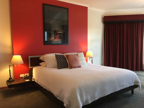 Wine And Roses Bed And Breakfast - Accommodation Daintree 28