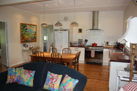 Rabbiters Hut - Accommodation Daintree 3