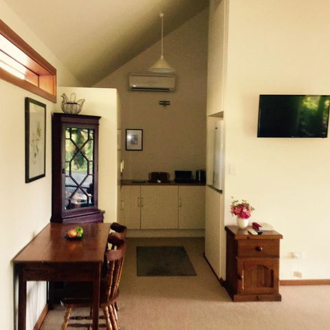 STUDIO ECHUNGA Adelaide Hills - Accommodation Daintree 9