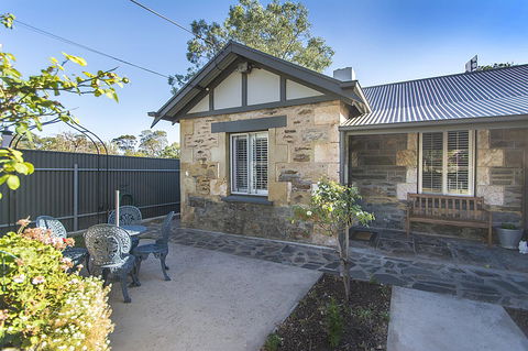 Stoneleigh Cottage Bed And Breakfast - Accommodation Daintree 15