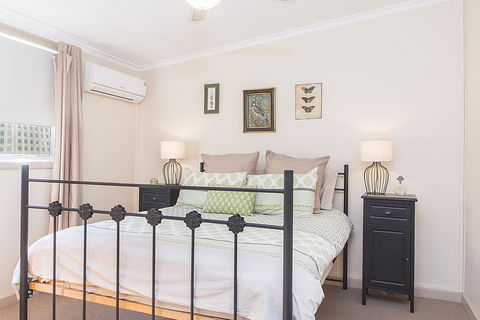 Stoneleigh Cottage Bed And Breakfast - Accommodation Daintree 7