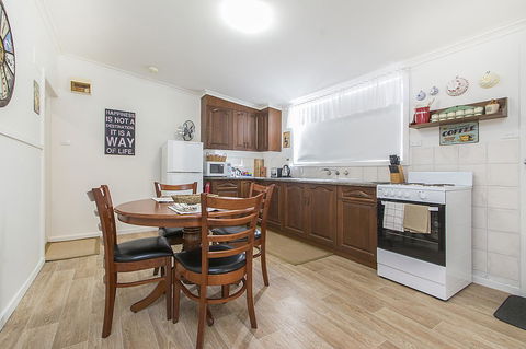 Stoneleigh Cottage Bed And Breakfast - Accommodation Daintree 9