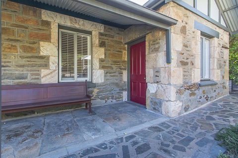 Stoneleigh Cottage Bed And Breakfast - Accommodation Daintree 13