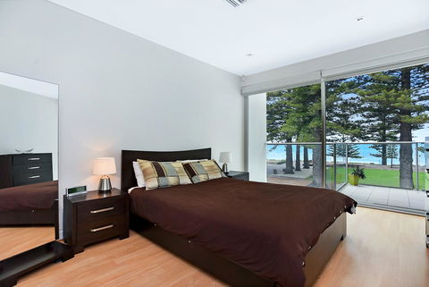 Breeze Beachfront Apartment - Accommodation Daintree 13