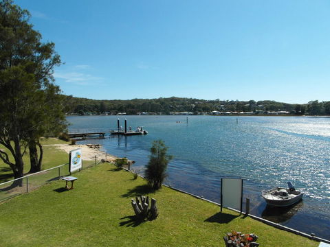 Lake Edge Apartments - Accommodation Daintree 3