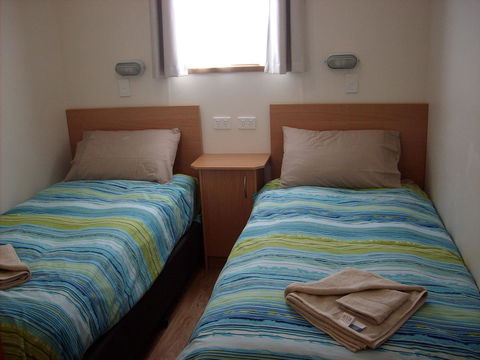 Jacko's Holiday Cabins - Accommodation Daintree 6