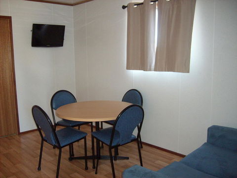 Jacko's Holiday Cabins - Accommodation Daintree 2