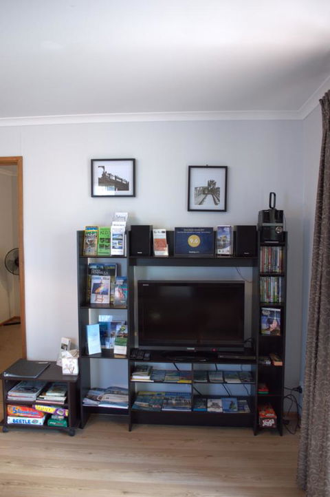 Lazy Days Cottage - Victor Harbor - Accommodation Daintree 9