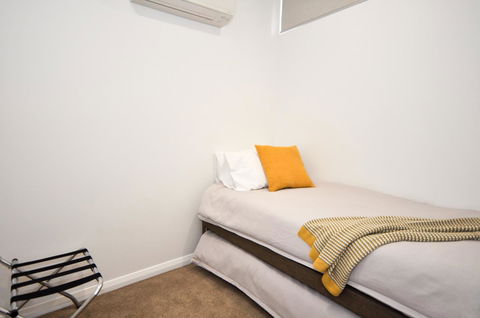 Loxton Courthouse Apartments - Accommodation Daintree 0