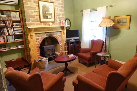 Amy\'s House Bed & Breakfast - Accommodation Daintree 12