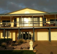 Beachside Escape on The Esplanade - Accommodation Daintree