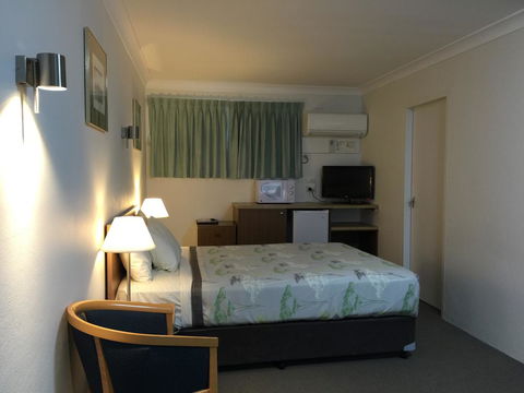 Ten Dollar Town Motel - Accommodation Daintree 30