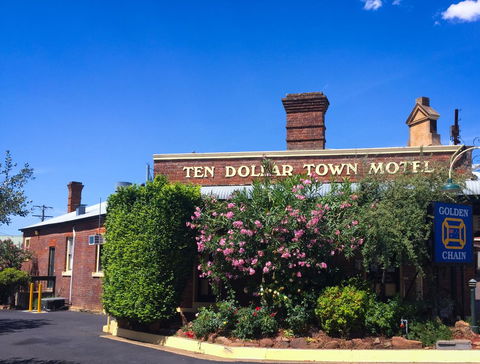 Ten Dollar Town Motel - Accommodation Daintree 24