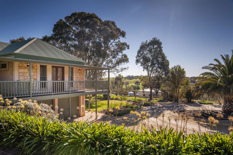 Angaston Saleyards Luxury Accommodation - Accommodation Daintree 32