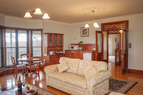 Angaston Saleyards Luxury Accommodation - Accommodation Daintree 26