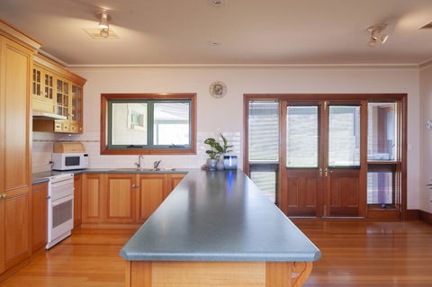 Angaston Saleyards Luxury Accommodation - Accommodation Daintree 4