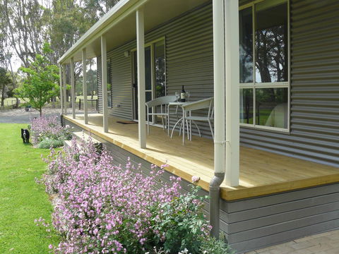 Camawald Coonawarra Cottage B&B - Accommodation Daintree 2