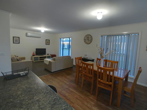 DBJ Holiday Units - Accommodation Daintree 3