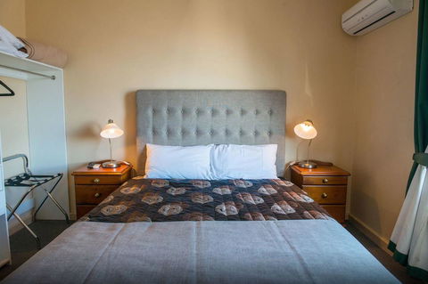 Tailem Bend Riverside Hotel - Accommodation Daintree 2