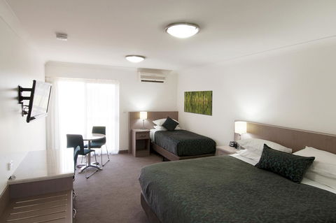Loxton Community Hotel Motel - Accommodation Daintree 12
