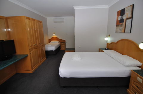 Hilton Beachfront Motel - Accommodation Daintree 36