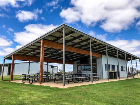 BIG4 The Bend Holiday Park - Accommodation Daintree 4