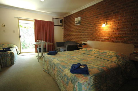 Burra Motor Inn - Accommodation Daintree 42