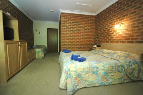 Burra Motor Inn - Accommodation Daintree 41
