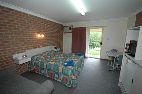 Burra Motor Inn - Accommodation Daintree 39