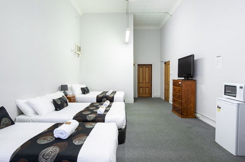 City Centre Motel Hotel - Accommodation Daintree 9