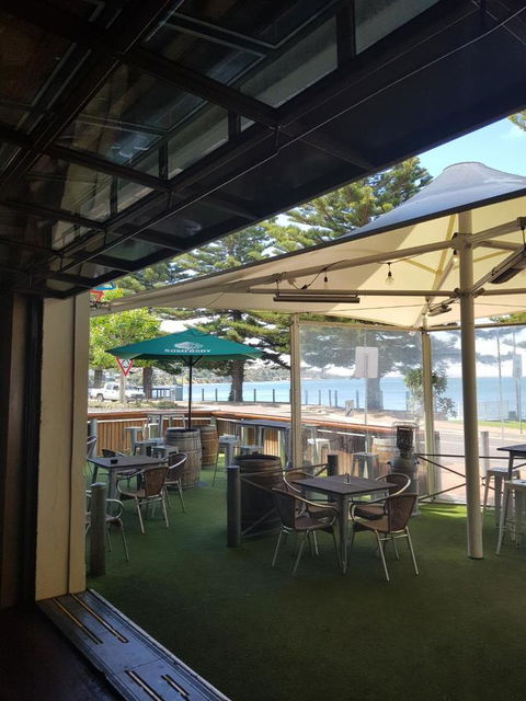 Pier Hotel Port Lincoln - Accommodation Daintree 30