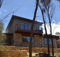 Of Stone and Wood Guesthouse - Accommodation Daintree