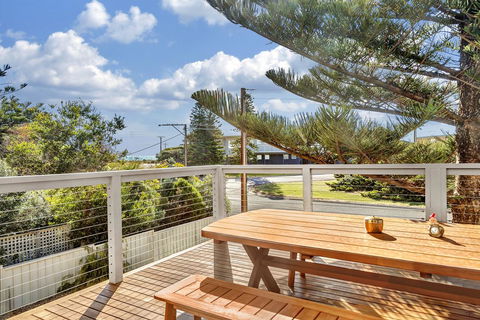 Sea View At Silver Sands - C21 SouthCoast Holidays - Accommodation Daintree 1