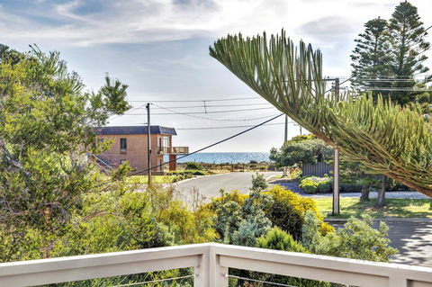 Sea View At Silver Sands - C21 SouthCoast Holidays - Accommodation Daintree 5