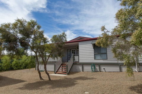 Desert Pea - Accommodation Daintree 11