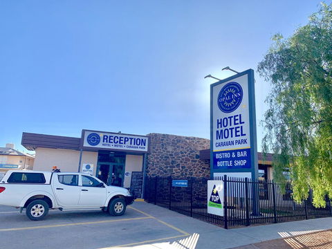 Opal Inn Hotel, Motel, Caravan Park - Accommodation Daintree 37