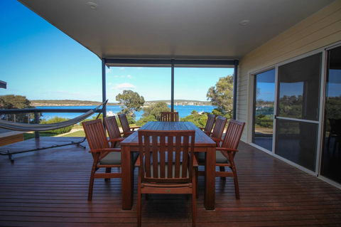 Waterfront On Osprey - Accommodation Daintree 12