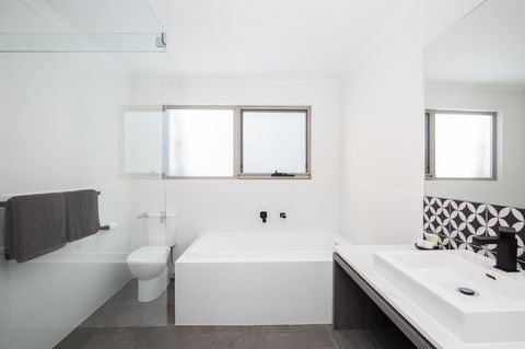 Blue Lake Holiday Park - Accommodation Daintree 26