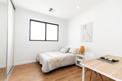 Brand New Affordable Luxury 3 Bedroom 3 Bathrooms House Close To Adelaide City, Chinatown, Beach, Adelaide Airport - Accommodation Daintree 8