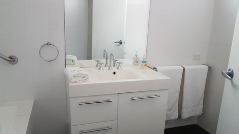 2 Austinmer Studio - Accommodation Daintree 6