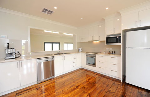 The Barn Accommodation - Accommodation Daintree 40