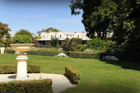 The Barn Accommodation - Accommodation Daintree 2