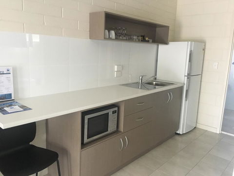 Victor Harbor City Inn - Accommodation Daintree 11