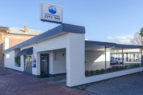 Victor Harbor City Inn - Accommodation Daintree 0