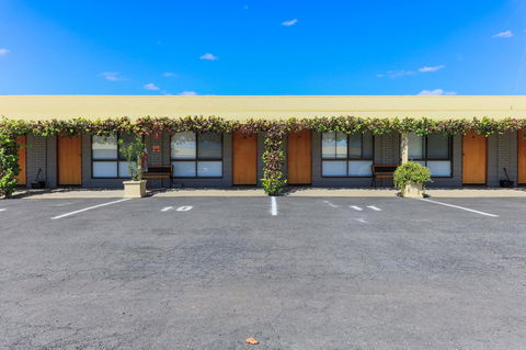 Country Roads Motor Inn Naracoorte - Accommodation Daintree 29