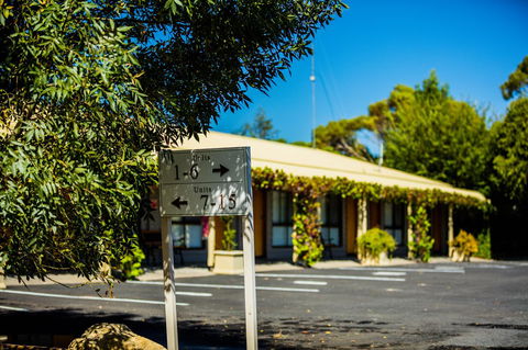 Country Roads Motor Inn Naracoorte - Accommodation Daintree 20