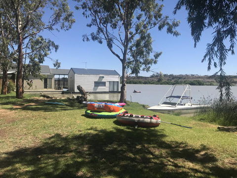 Murray Bridge Riverview Cabin - Accommodation Daintree 1