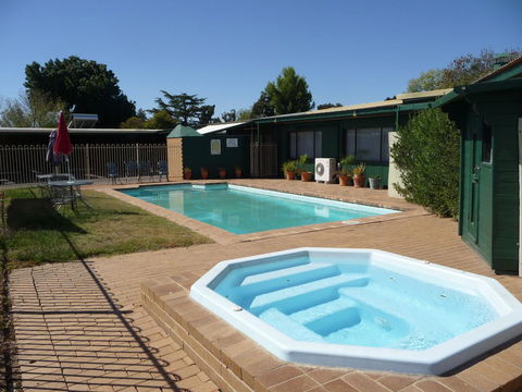 The Wine Vine Hotel - Accommodation Daintree 21